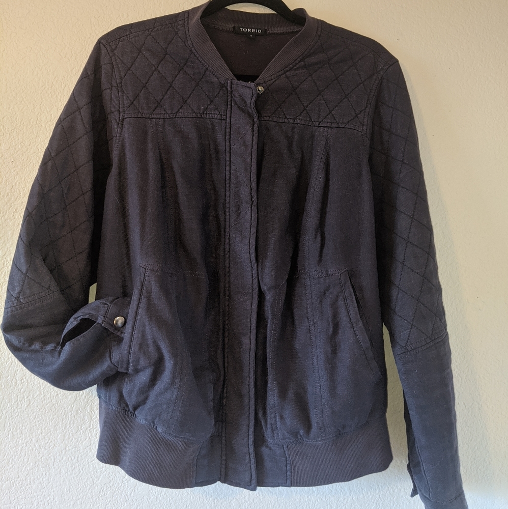 Light weight jacket